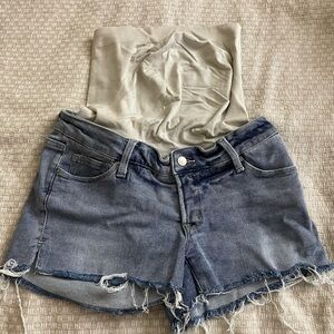 BLANQI Maternity Belly Support Jeans Shorts Size 6